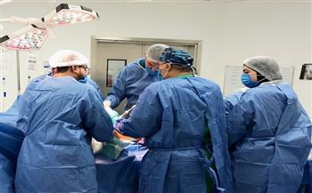 الرعاية الصحية: إجراء جراحات المفاصل بمستشفيي دراو المركزي والنيل التخصصي التابعين للهيئة بأسوان