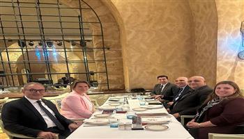 مباحثات مصرية ألمانية لتعزيز التعاون في صناعة الغزل والملابس قبل «Texprocess 2026»