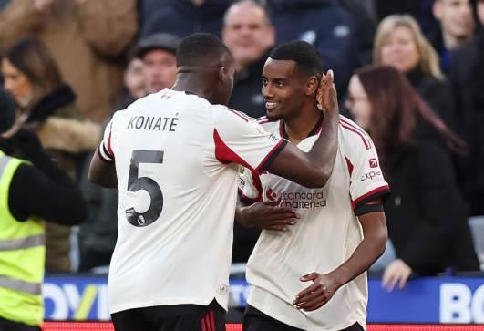 دوري أبطال أوروبا.. تعرف على حكم مباراة ليفربول وإنتر ميلان 