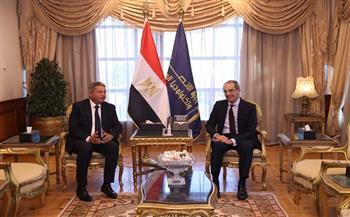 وزير الاتصالات ورئيس الأعلى للإعلام يبحثان آفاق التعاون المشترك
