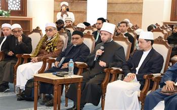 وزير الأوقاف يتفقد فعاليات اليوم الثاني من التصفيات النهائية للمسابقة العالمية للقرآن الكريم بمسجد مصر الكبير