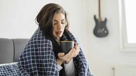 أطعمة ومشروبات تجنبيها عند المرض لسرعة التعافي.. منها الكافيين