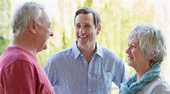 سلوكيات غير مقصودة وراء ابتعاد  أبناءك البالغين عنك.. احذريها 