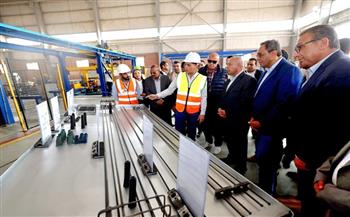 نائب رئيس الوزراء يتفقد محطات ومسار الخط الثاني من شبكة القطار السريع 