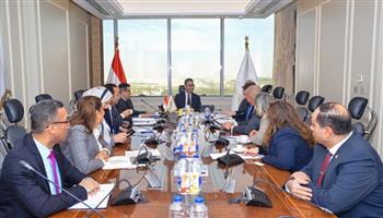 وزير التموين يبحث مع «بلومبرج جرين» العالمية تطوير البنية التحتية لتخزين الحبوب