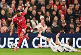 محمد صلاح يصل مقر تدريبات ليفربول قبل قمة إنتر ميلان بدوري الأبطال