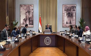 رئيس الوزراء يستعرض المخطط الهيكلي والرؤية التنموية لمنطقة "غرب رأس الحكمة"
