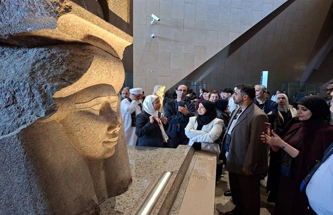 أعضاء المجلس التنفيذي لمنظمة "الألكسو" يزورون المتحف المصري الكبير