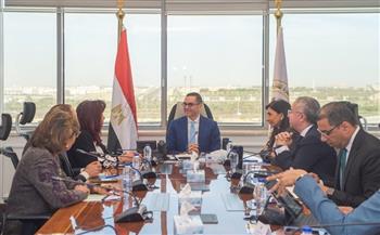 وزير الاستثمار يبحث مع اتحاد المستثمرات العرب تعزيز التعاون المشترك لفتح آفاق استثمارية جديدة في أفريقيا 