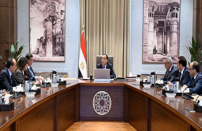 رئيس الوزراء يتابع جهود توافر السلع الغذائية والمنتجات الزراعية في الأسواق