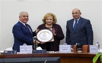 في احتفالية موسعة بحضور رئيس الهيئة وقيادات المؤسسات القومية.. تسليم جوائز التميز بـ"الوطنية للصحافة"