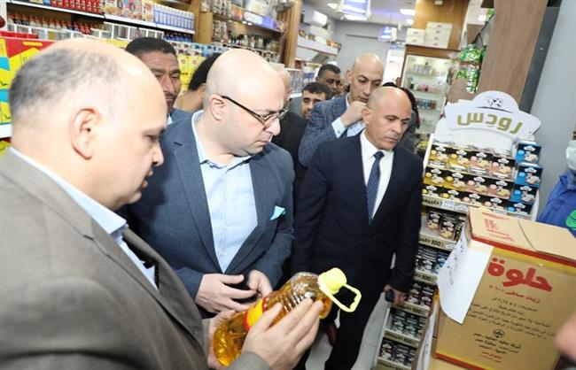 محافظ بني سويف يتفقد أسواق مدينة ببا للتأكد من توافر السلع الاستراتيجية
