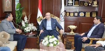 محافظ بني سويف يبحث مع رئيس هيئة تنمية الصعيد مستجدات مشروعات الهيئة الجارية بعدد من مراكز بالمحافظة