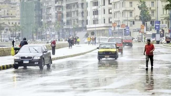 أمطار علي الإسكندرية مع استمرار حركة الملاحة بالميناء تزامنا مع نوة قاسم