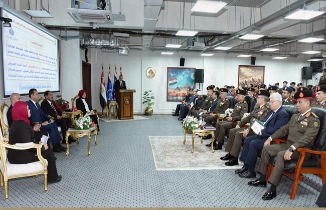 وزير الدفاع يشهد مناقشة البحث الرئيسي للأكاديمية العسكرية للدراسات العليا والإستراتيجية