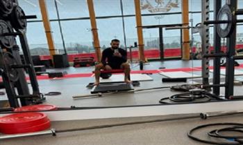 محمد صلاح يخوض تدريبات تأهيلية في الجيم بعد استبعاده من قائمة مباراة الإنتر