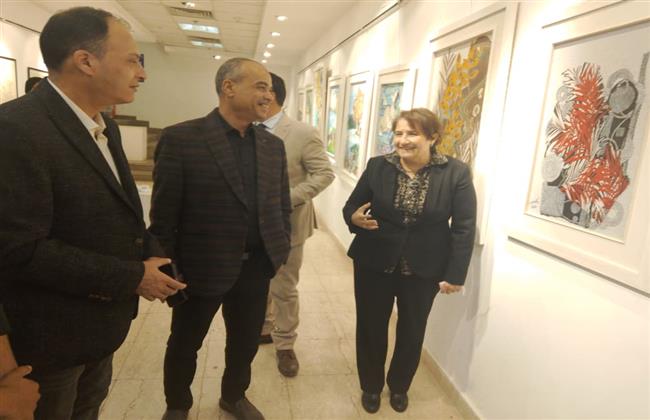 افتتاح معرض "تجربة شخصية" لفناني كفر الشيخ ضمن فعاليات المواجهة والتجوال