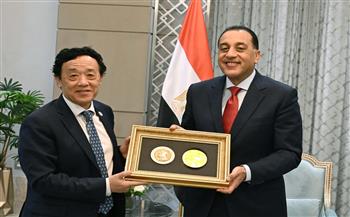 مدبولي يتسلم "ميدالية أغريكولا" أرفع أوسمة منظمة "الفاو" الممنوحة إلى الرئيس السيسي