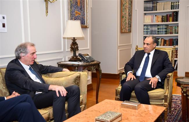 وزير الخارجية يستقبل وفداً أوروبياً برئاسة المبعوث الأوروبي الخاص لعملية السلام