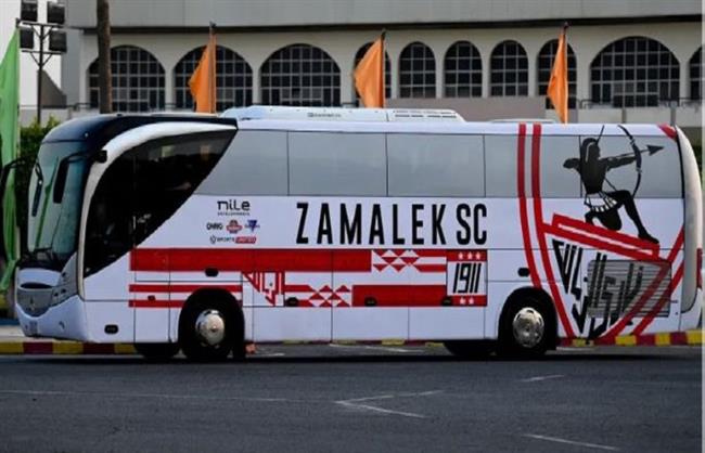 وصول حافلة الزمالك الى ستاد المقاولون استعدادا لمواجهة كهرباء الاسماعيلية 