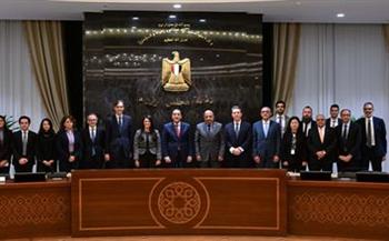 توقيع 6 مذكرات تفاهم واتفاقيات بين الحكومة المصرية والبنك الأوروبي لإعادة الإعمار والتنمية في مجالات الاستثمار