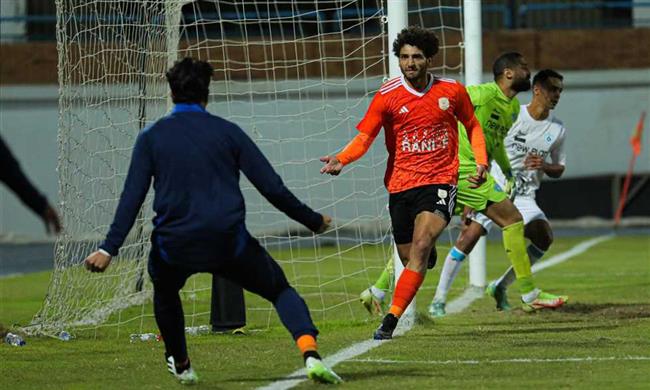 عمرو ناصر يقود هجوم فاركو أمام الزمالك في الدوري