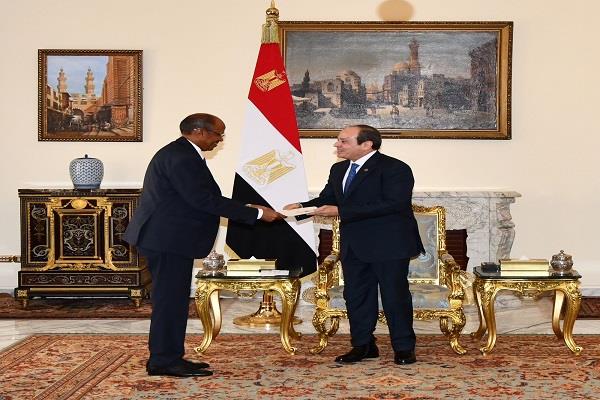 الرئيس السيسي يبحث مع وزير الشؤون الخارجية الجيبوتي الأوضاع في القرن الأفريقي