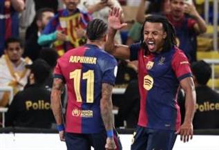برشلونة يواجه آلافيس في الدوري الإسباني