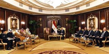 وزير الداخلية يستقبل النائب الأول لرئيس مجلس الوزراء الكويتي لبحث سبل التعاون المشترك 