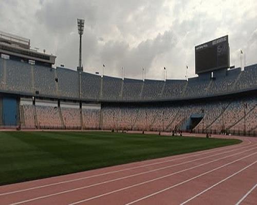 ستاد القاهرة الدولي يستعد لاستقبال قمة الأهلي والزمالك.. صور