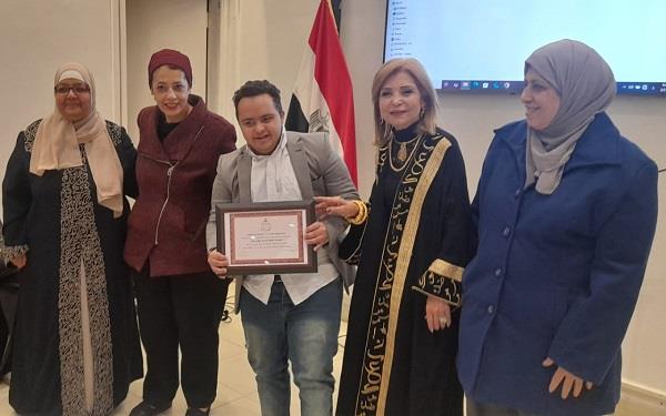 حضور كبير باحتفالية مركز الثقافة السينمائية لتكريم الأم المثالية لذوي الهمم بمشاركة مكتبة مصر العامة بالدقي