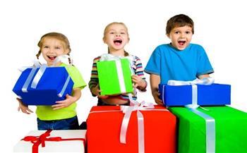 للأمهات.. 4 نصائح تساعدك على اختيار الهدية المناسبة لطفلك