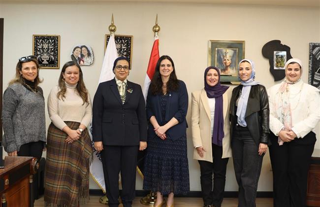 المستشارة أمل عمار تستقبل الممثلة الجديدة لمنظمة اليونيسف في مصر