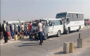 مصرع 5 أشخاص وإصابة 20 في تصادم مروع بين ميكروباص وأتوبيس بالبحيرة