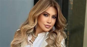 نوال الزغبي تتألق ببدلة فضية