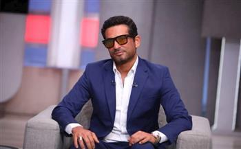 "الشيخ قال بلاش لأنه حرام".. عمرو سعد يكشف حقيقة مشهد المقبرة في "سيد الناس"