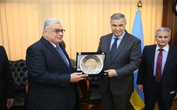 وزير العدل يفتتح مكتب توثيق الشهر العقاري بمجمع محاكم مجلس الدولة بالإسكندرية