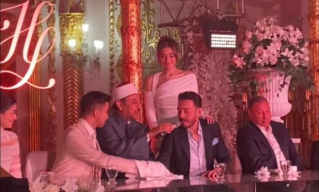 ملك أحمد زاهر لـ شقيقتها ليلي: «لسه مش مصدقة إنك كبرتي وبقيتي عروسة»