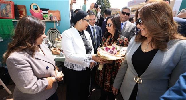  المستشارة أمل عمار تشارك فى افتتاح معرض ديارنا للحرف اليدوية والتراثية  