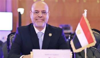 30 مليون مستفيد.. وزير العمل يكشف تفاصيل قانون العمل الجديد