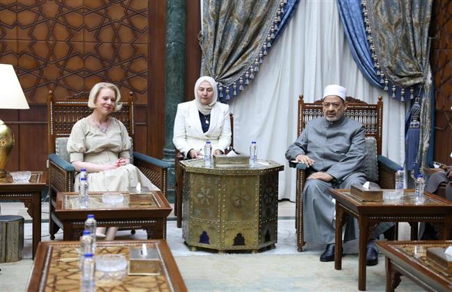شيخ الأزهر ورئيسة البرلمان السلوفيني يتفقان بشأن تكثيف الضغط لإنهاء العدوان الصهيوني على غزة