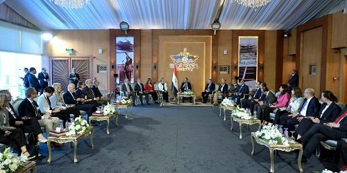 رئيس هيئة قناة السويس: نتبنى سياسات تسويقية مرنة تساعد على تخفيف تداعيات أزمة البحر الأحمر