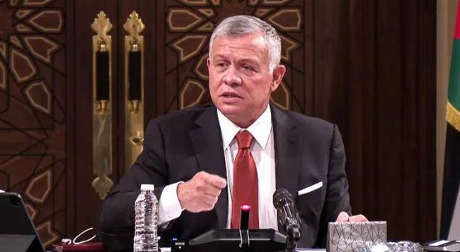 العاهل الأردني والرئيس الفلسطيني يؤكدان ضرورة تكثيف الجهود لوقف التصعيد في المنطقة