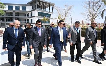 وزيرا الإسكان والشباب والرياضة يتفقدان منشآت نادي “النادي” بالعاصمة الإدارية الجديدة 