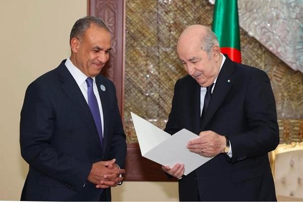 وزير الخارجية يسلم رسالة خطية من الرئيس السيسي إلى الرئيس الجزائري