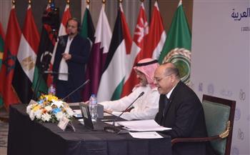 وزير العمل: توجيهات من الرئيس بمساندة كل عمل عربى يحقق التنمية ويوفر فرص العمل