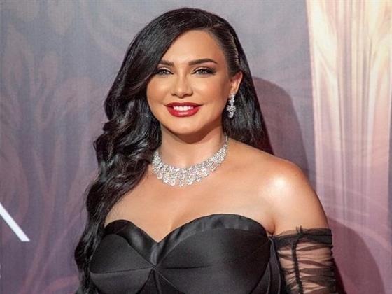 تكريم سلاف فواخرجي بالدورة 13 من مهرجان همسه للآداب والفنون  