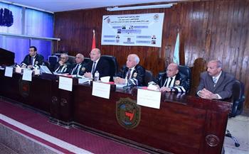 جامعة سوهاج تناقش رسالة دكتوراة لباحث بعد وفاته تكريمًا لجهوده العلمية في مجال الطاقة