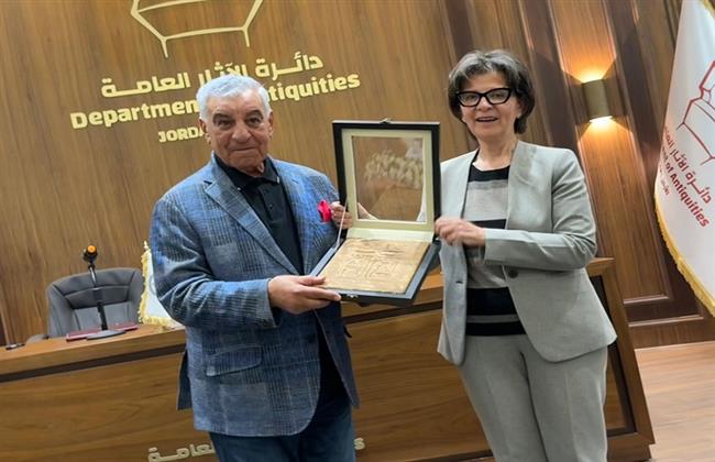 اكتشاف نقش هيروغليفي يعود للملك رمسيس الثالث في وادي رم بالأردن
