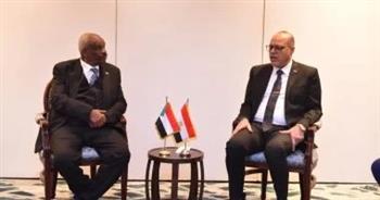وزير العمل يناقش مع نظيره السوداني تفعيل التعاون المشترك وتبادل الخبرات 